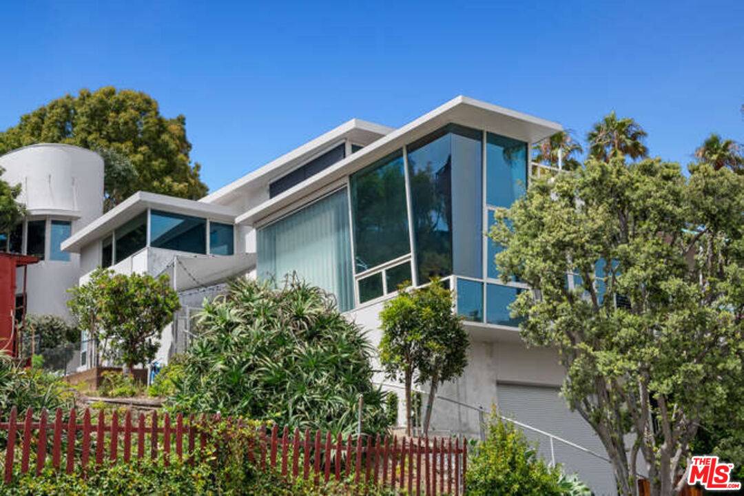 26645   Latigo Shiore Dr Malibu LA