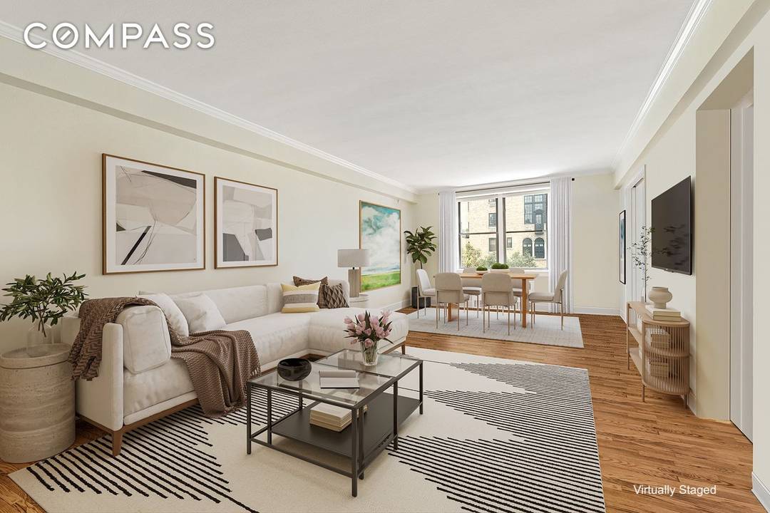 In the heart of Greenwich Village, one of New York s most charming and sought after neighborhoods, this bright and spacious home offers exceptional versatility as a two bedroom or ...