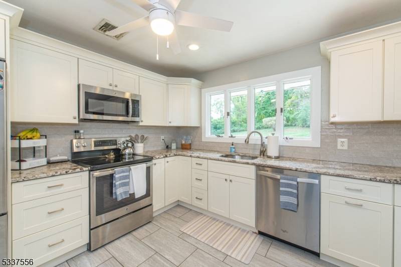 Welcome to this charming 3 bedroom, 1.
