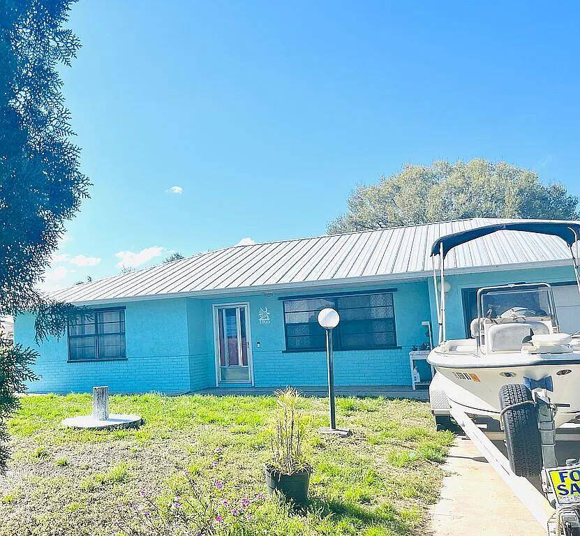 Light and Bright Tropical Oasis in Sebastian Rare Double Lot !