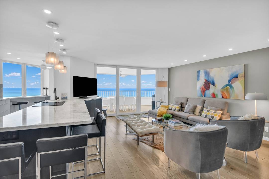 Spacious contemporary 21st floor residence with breathtaking, unobstructed ocean views by day and city lights by night.