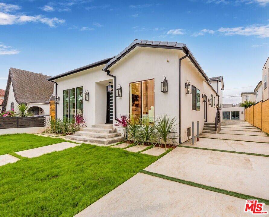 1441   Livonia Ave 4BR Beverlywood La