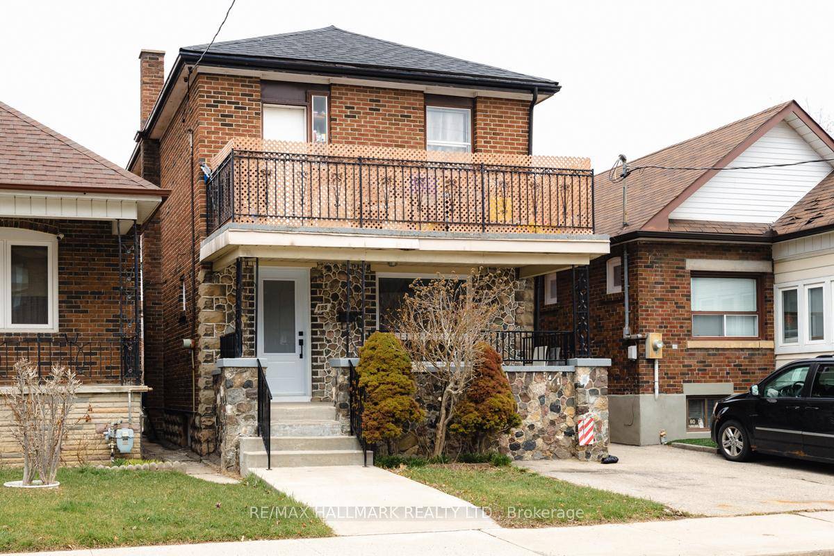 Never lived in newly renovated 1 bedroom main floor unit for rent at, nestled in Toronto's vibrant Briar Hill Belgravia neighbourhood.