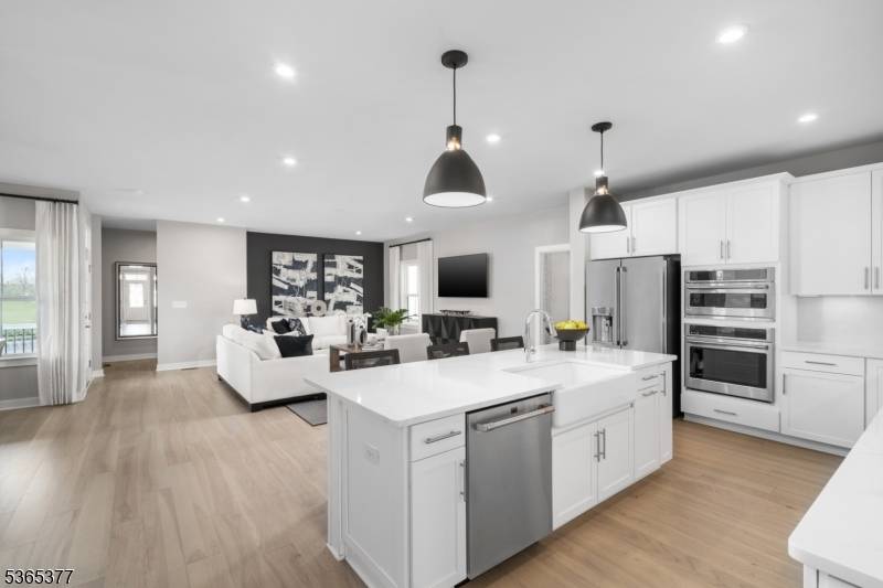 The Rockefeller home at PARQ offers the luxury you are looking for in an ultra convenient location.