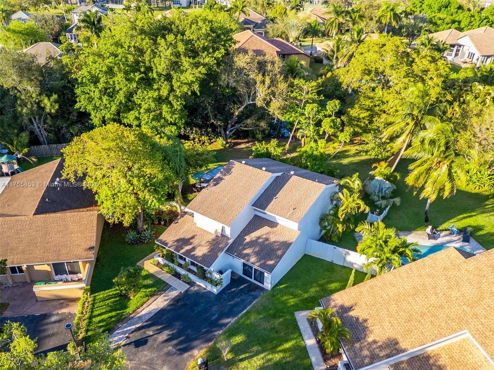 MOTIVATED SELLER ! ! ! STUNNING POOL HOME, 4 BEDROOM 2.