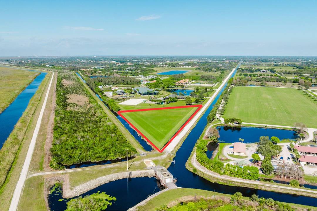 Welcome to an exceptional opportunity in Wellington, FL.