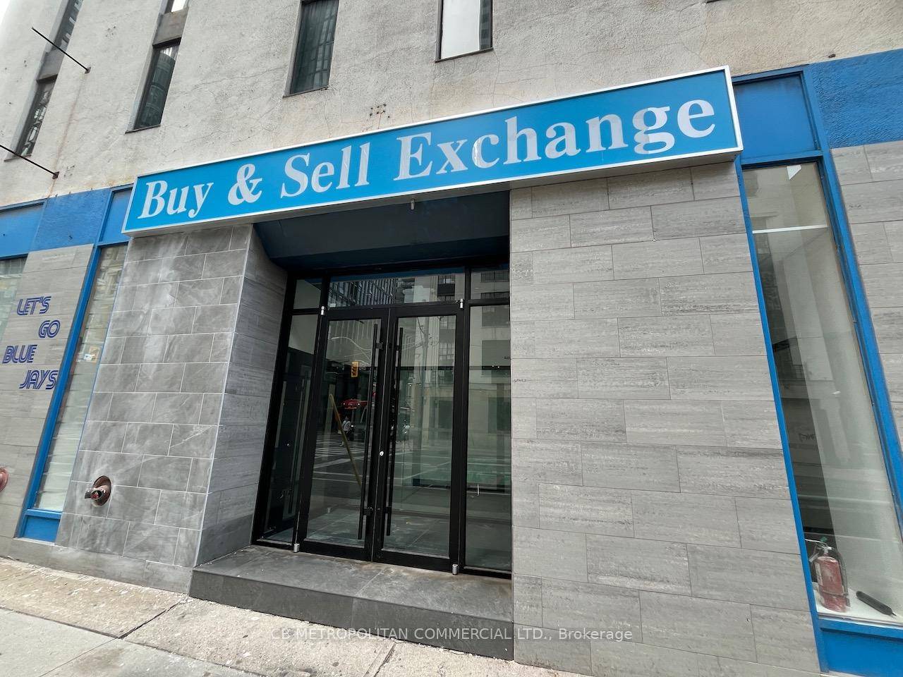 Exquisite, newly renovated micro retail units right on the busy corner of Church Street amp ; Richmond Street East ; perfect for jewelers and other craftsmen, or professional services of ...