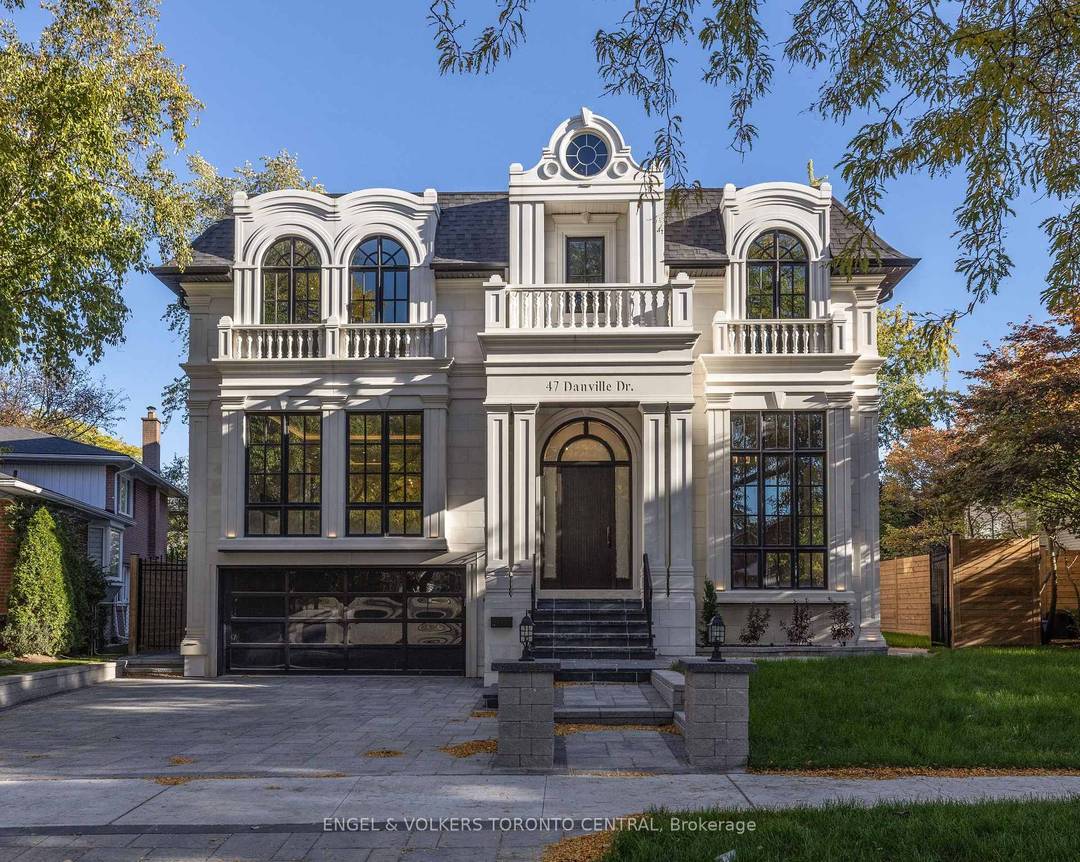 Experience refined living in this custom built architectural masterpiece, ideally positioned on a rare 60 foot lot in Toronto's coveted St.