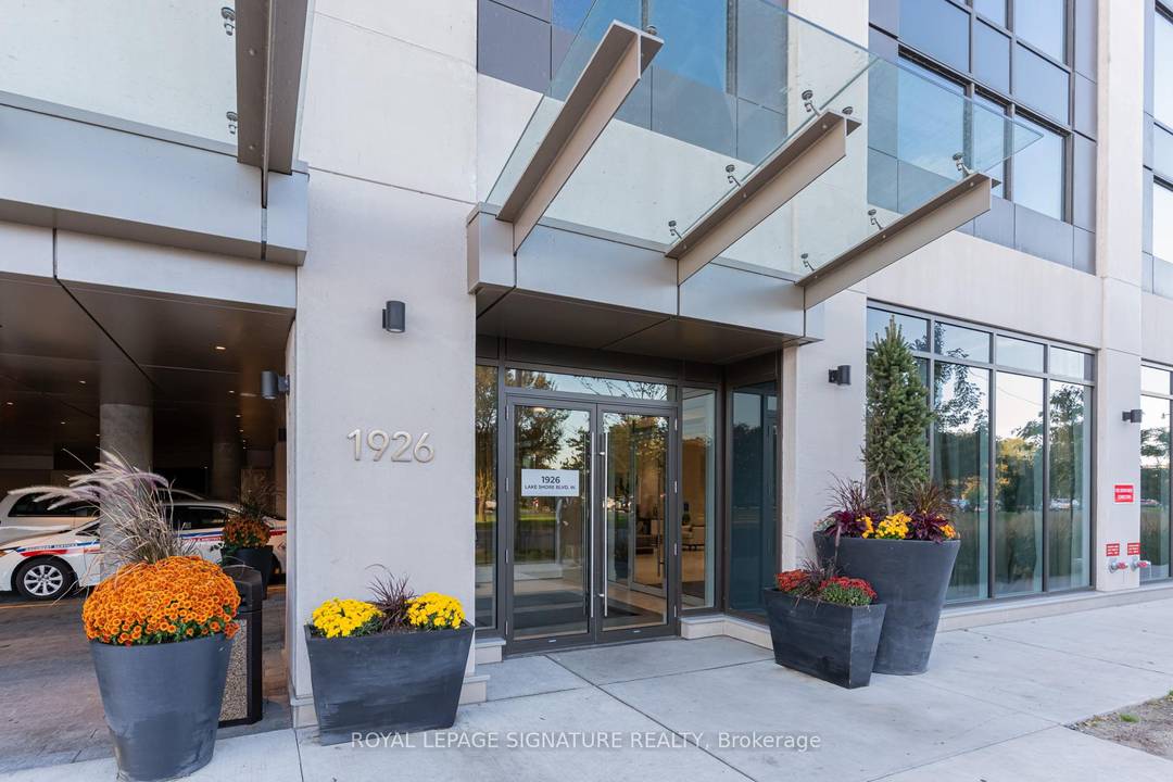 Welcome to this beautiful unit one of the larger 1 1 floor plans at Mirabella, featuring a separate washer amp ; dryer closet for added convenience.