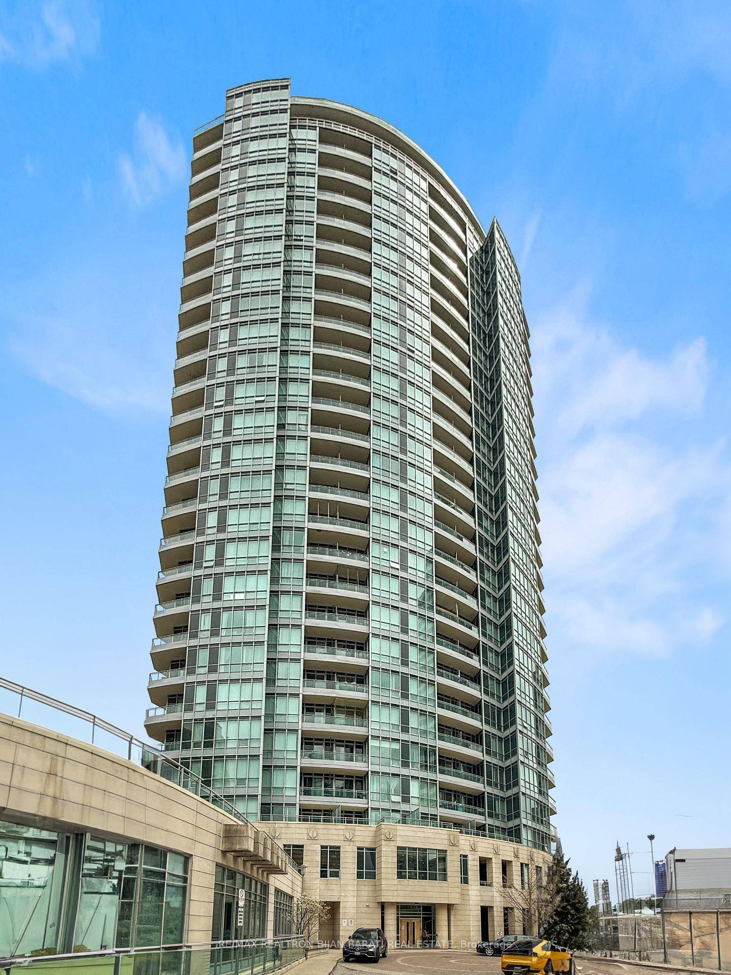 Immaculate Fantastic Corner Unit with 2 Bedrooms, 2 Full Bathrooms, and An Amazing Layout with Ultimate Natural Light from Everywhere in the Unit and Extra Privacy Split Bedrooms, At the ...