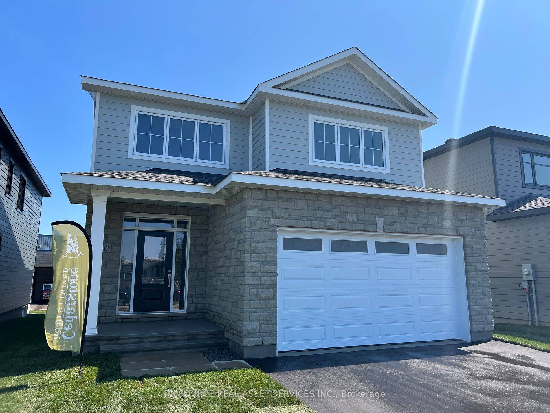 Executive brand new 4 Bedroom 2650 square foot home in the Fairgrounds of Arnprior.