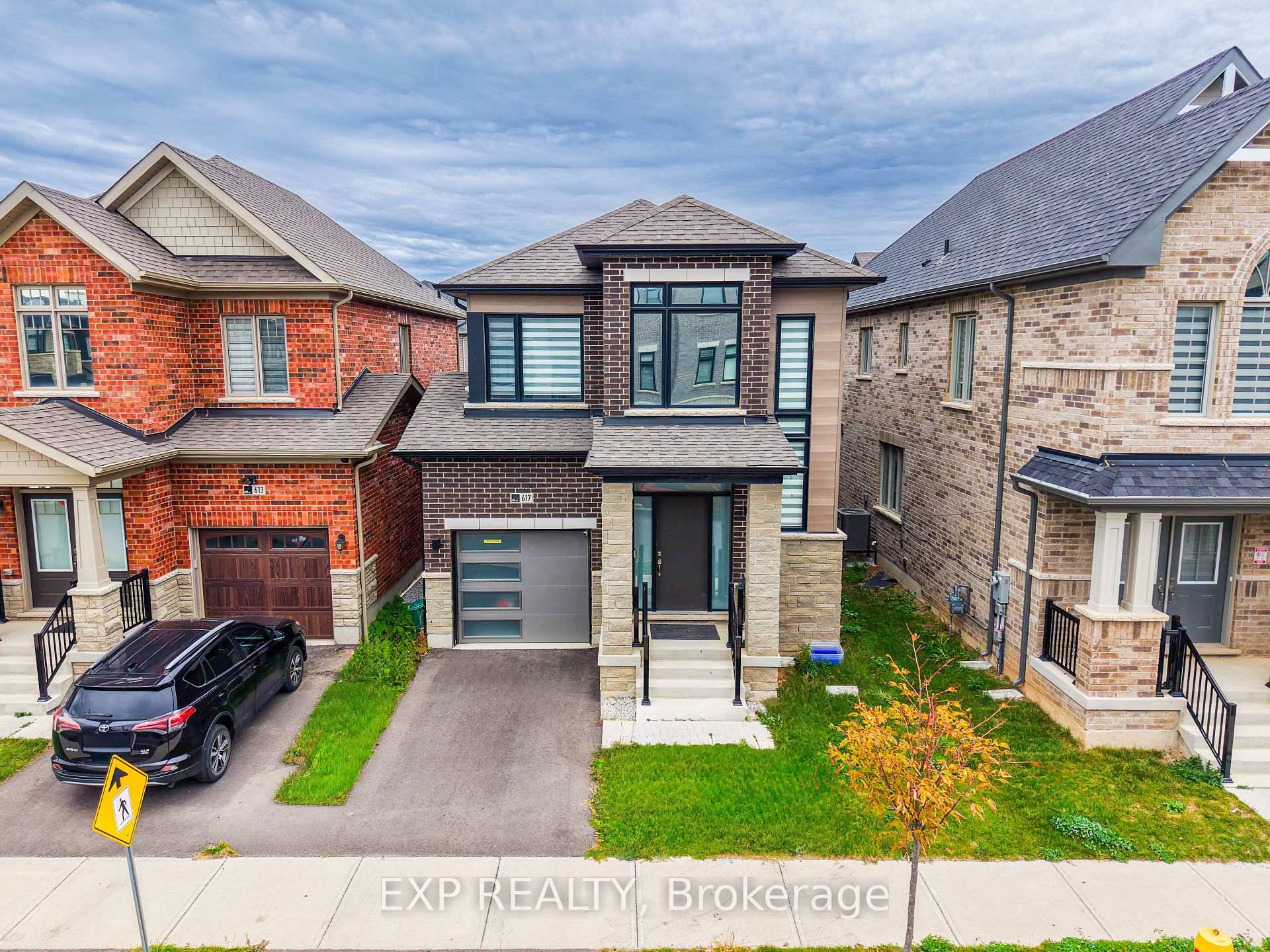 Welcome to this stunning and beautifully upgraded 3 bedroom, 3 bathroom home, located in one of Milton's most desirable neighbourhoods.