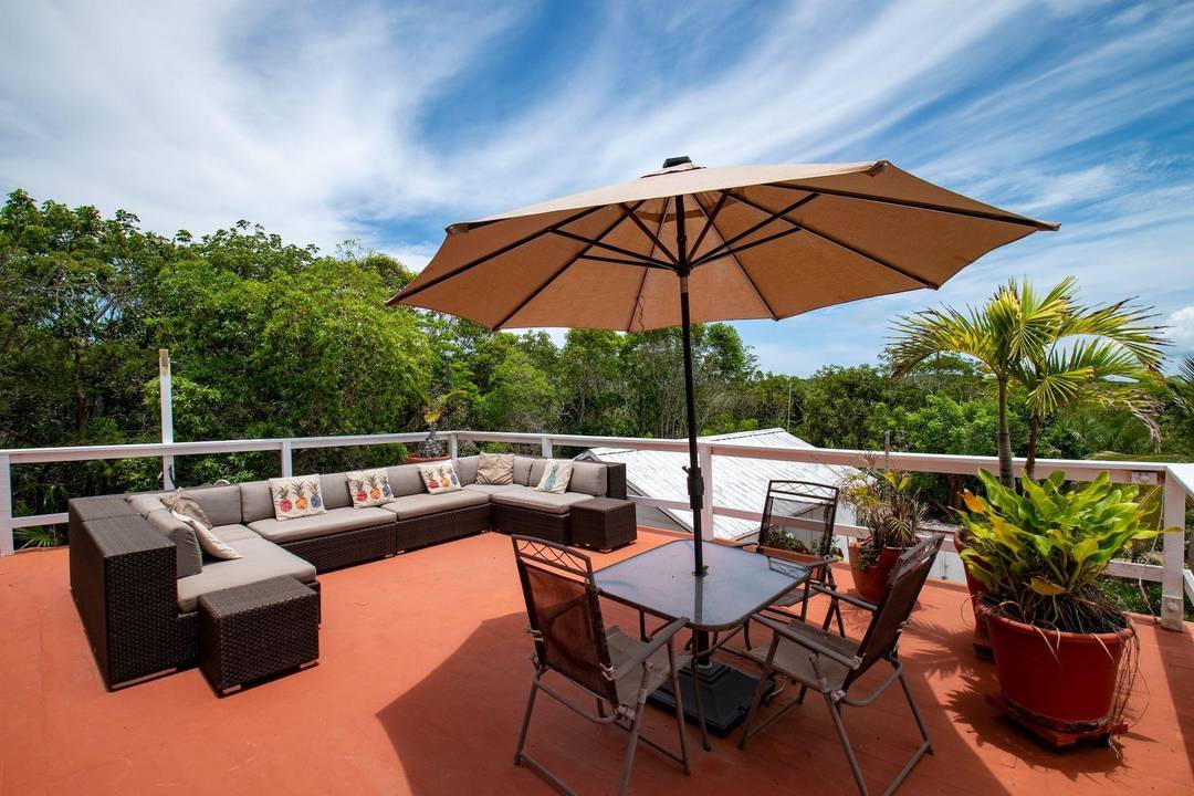 SUNNY DAYS Single Family Home Eleuthera