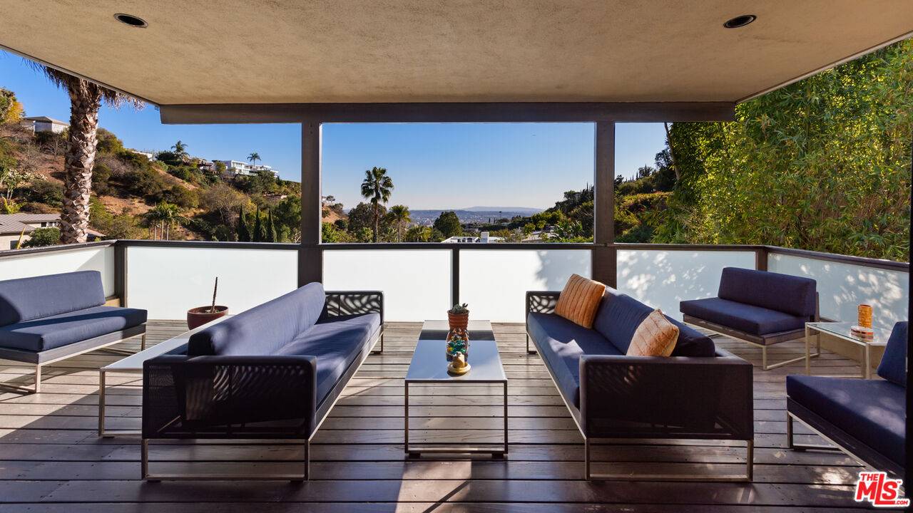 1555 Rising Glen Rd 3.0 Sunset Strip LA