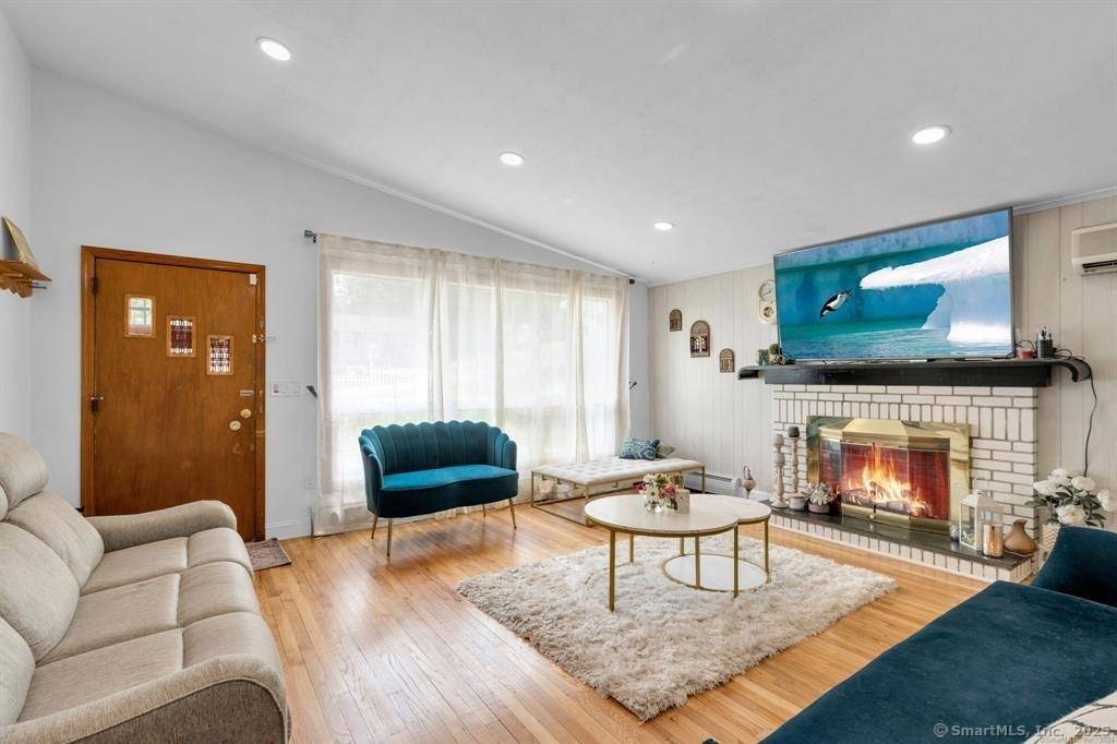 Great Brookfield Contemporary Split Style Home with Legal Accessory 1 Bed Apartment.
