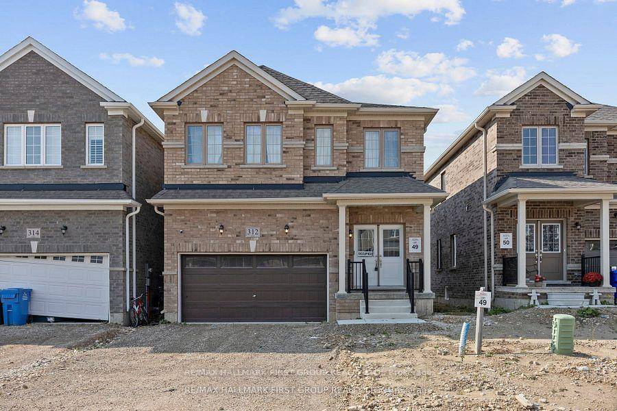 Welcome to your new dream home, located in a peaceful and family friendly community.