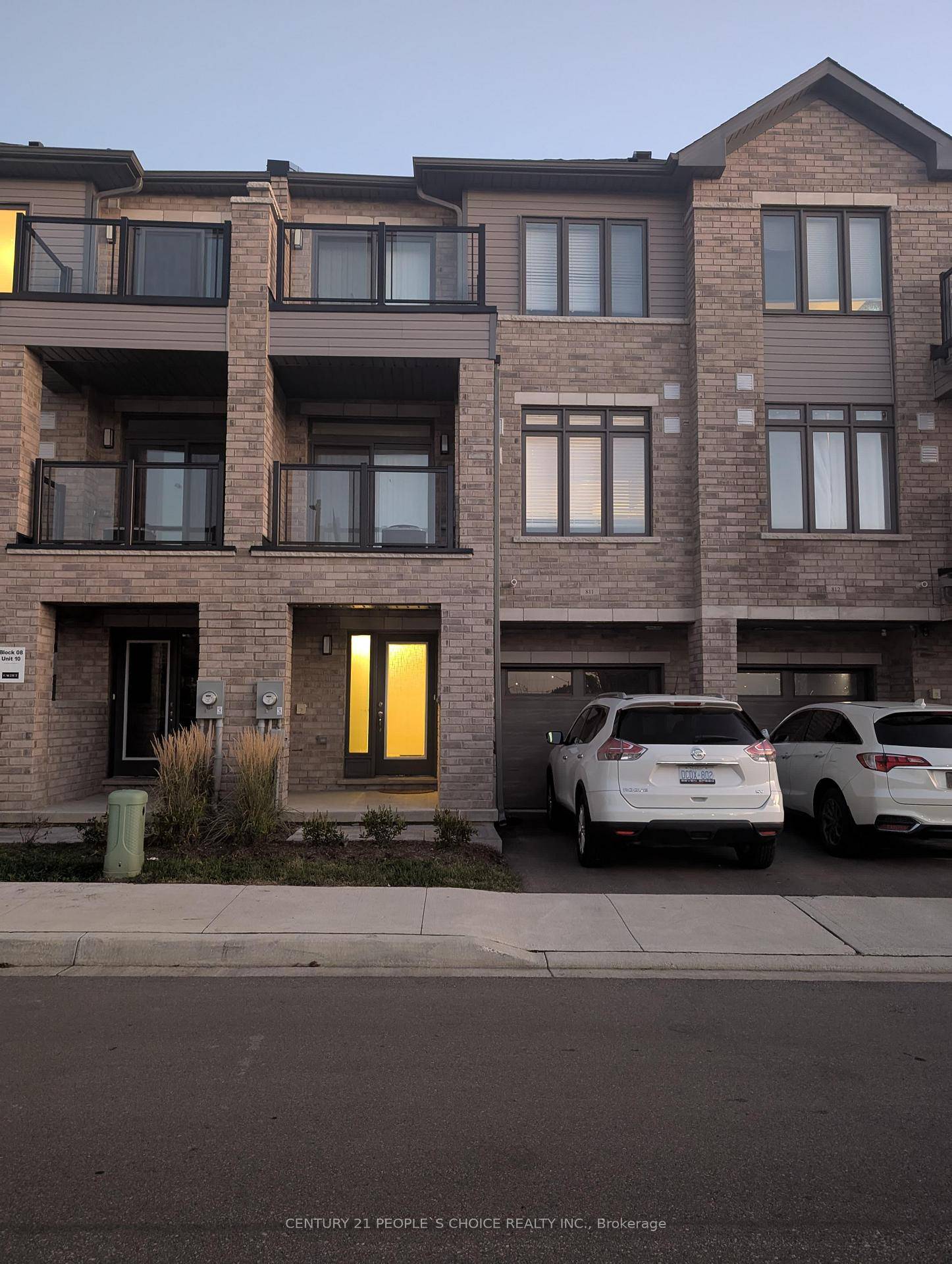 Spacious brand new townhouse by cachet homes builder.