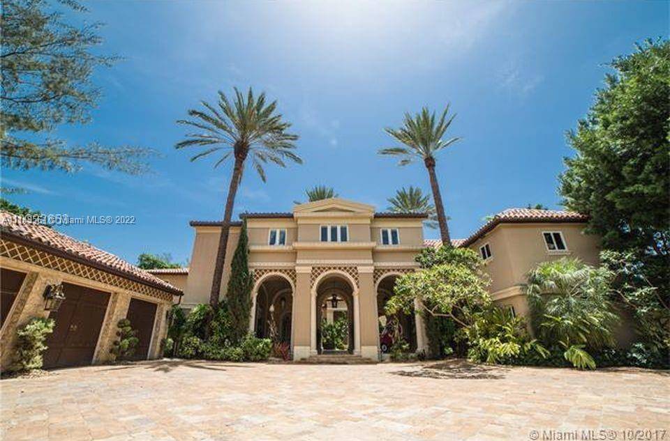 4411 Pine Tree Dr Florida