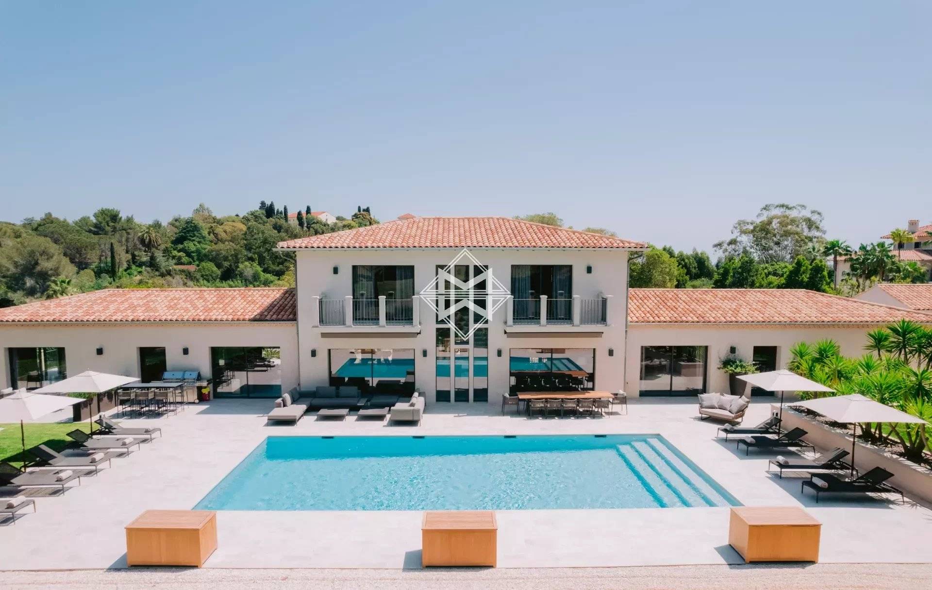 La Croix Valmer, luxurious villa in secured property