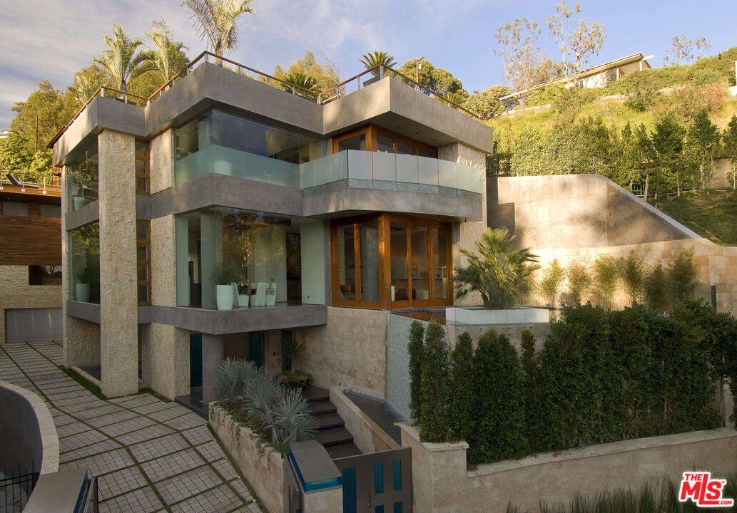 9909 Beverly Grove DR Beverly Hills Flats LA