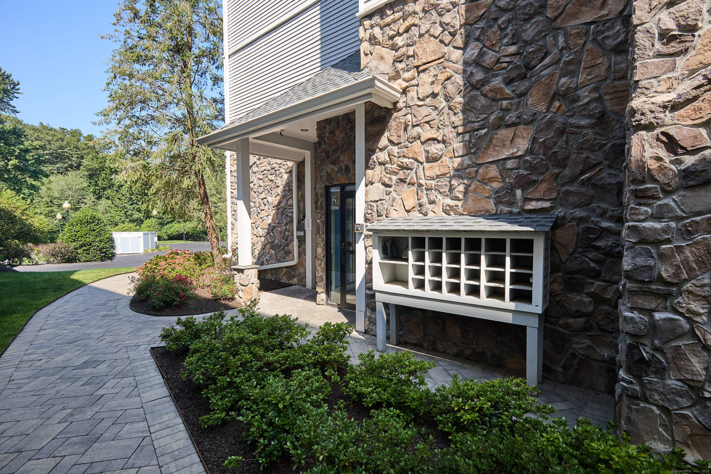 Location ! West Norwalk near the Darien border.