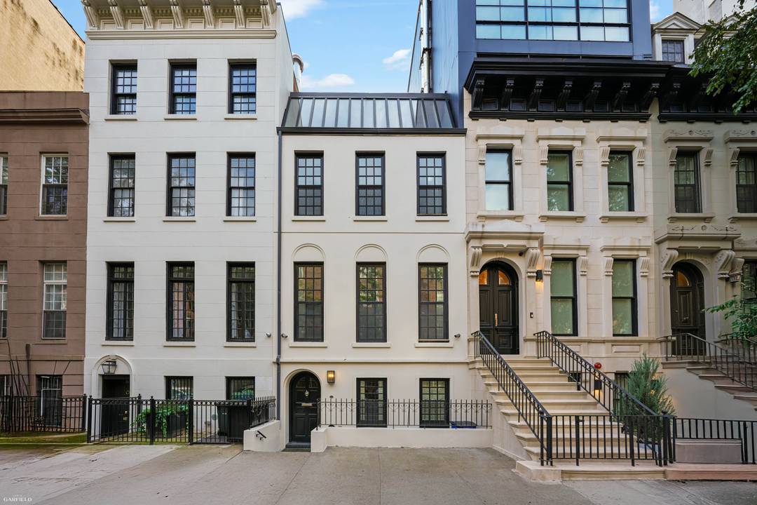 Located just off of East End Avenue on a quiet and charming block sits 522 East 89th Street, a beautifully designed and fully finished single family townhouse that is sun ...