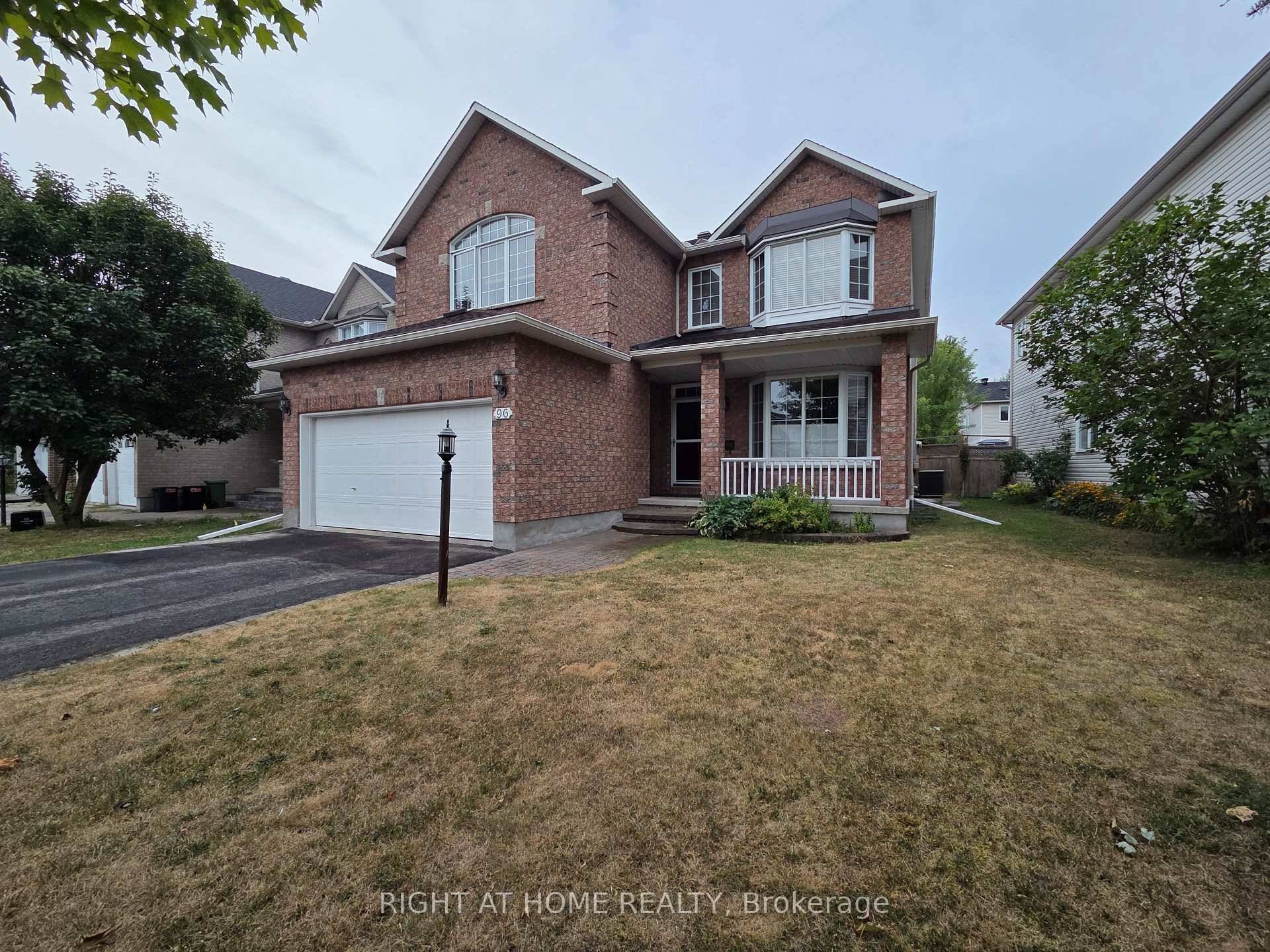 Welcome to this spacious 4 1 bedrooms, 5 bathrooms home in the heart of Barrhaven !