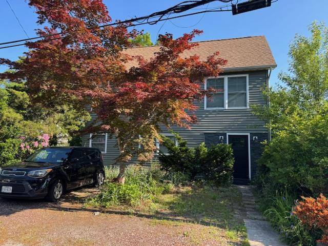 For sale by owner Charming updated colonial featuring 3 Bed rms amp ; 2 Full baths 1st level is open concept with Kit, Dr, Lr as well as full bath ...