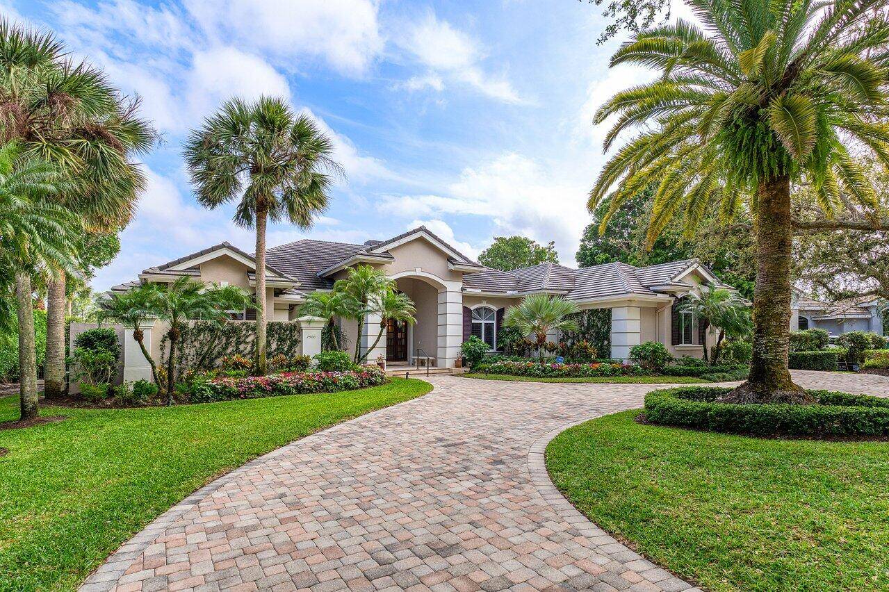The most beautiful homesite you can imagine !