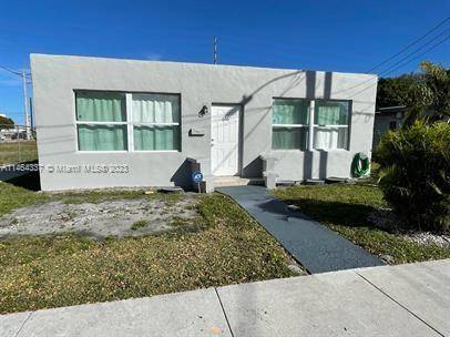 4 2. 5 single family home completely renovated.