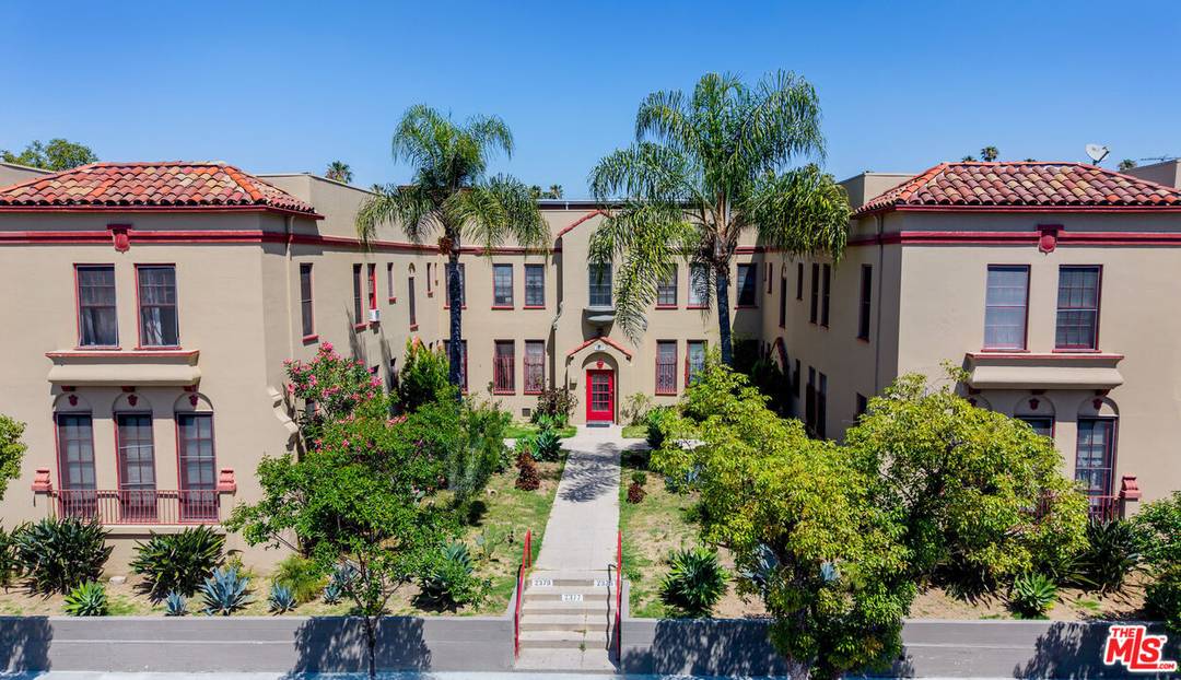 2375  W 12th St 10BR La