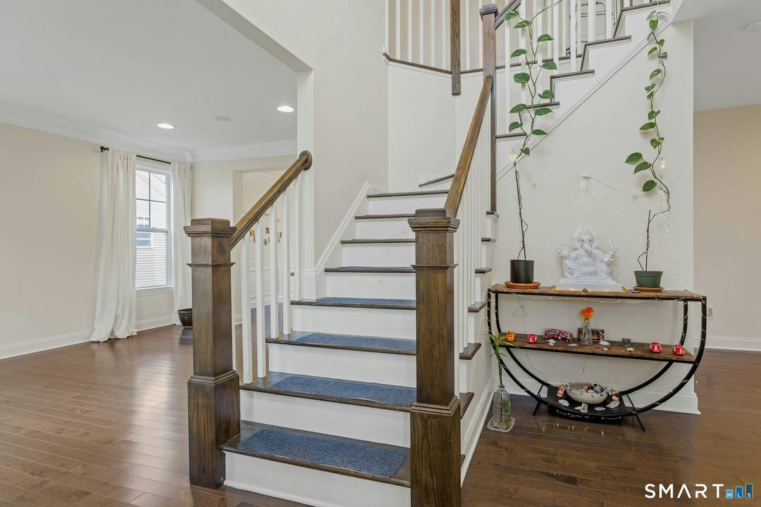 Located in the desirable Roosevelt Woods community in Stratford's North End, this spacious and well maintained home offers a flexible layout designed for today's lifestyle.