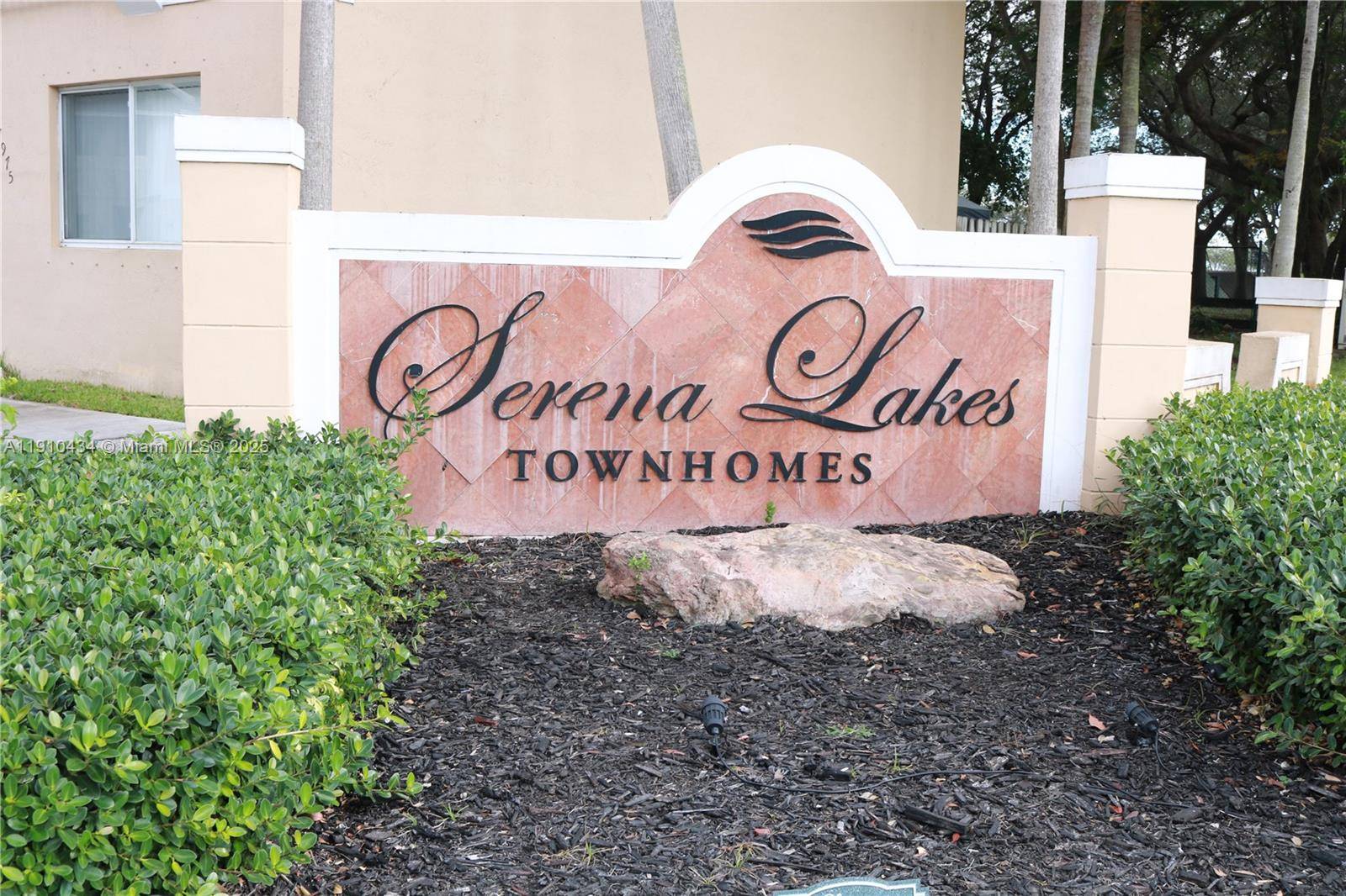 Beautifully remodeled 3 bedroom, 2.