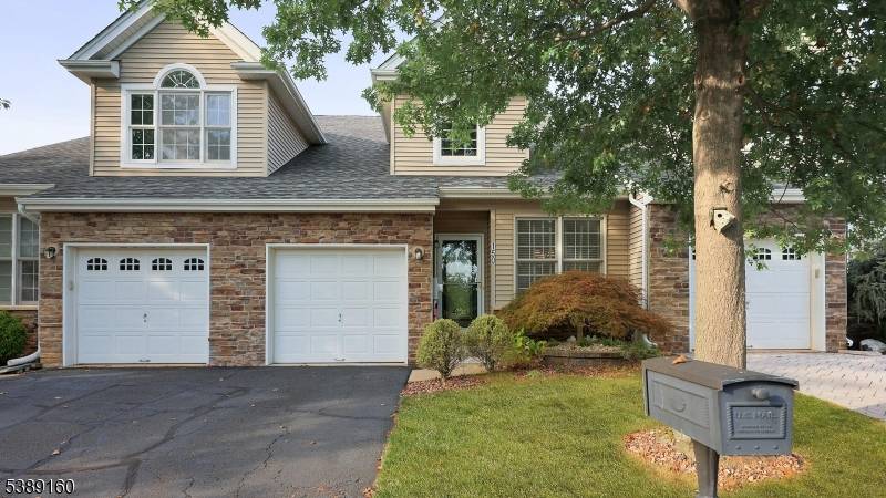 THIS 2 BEDROOM, 2 1 2 BATH TOWNHOUSE IS THE PERFECT ALTERNATIVE TO A CONDO.