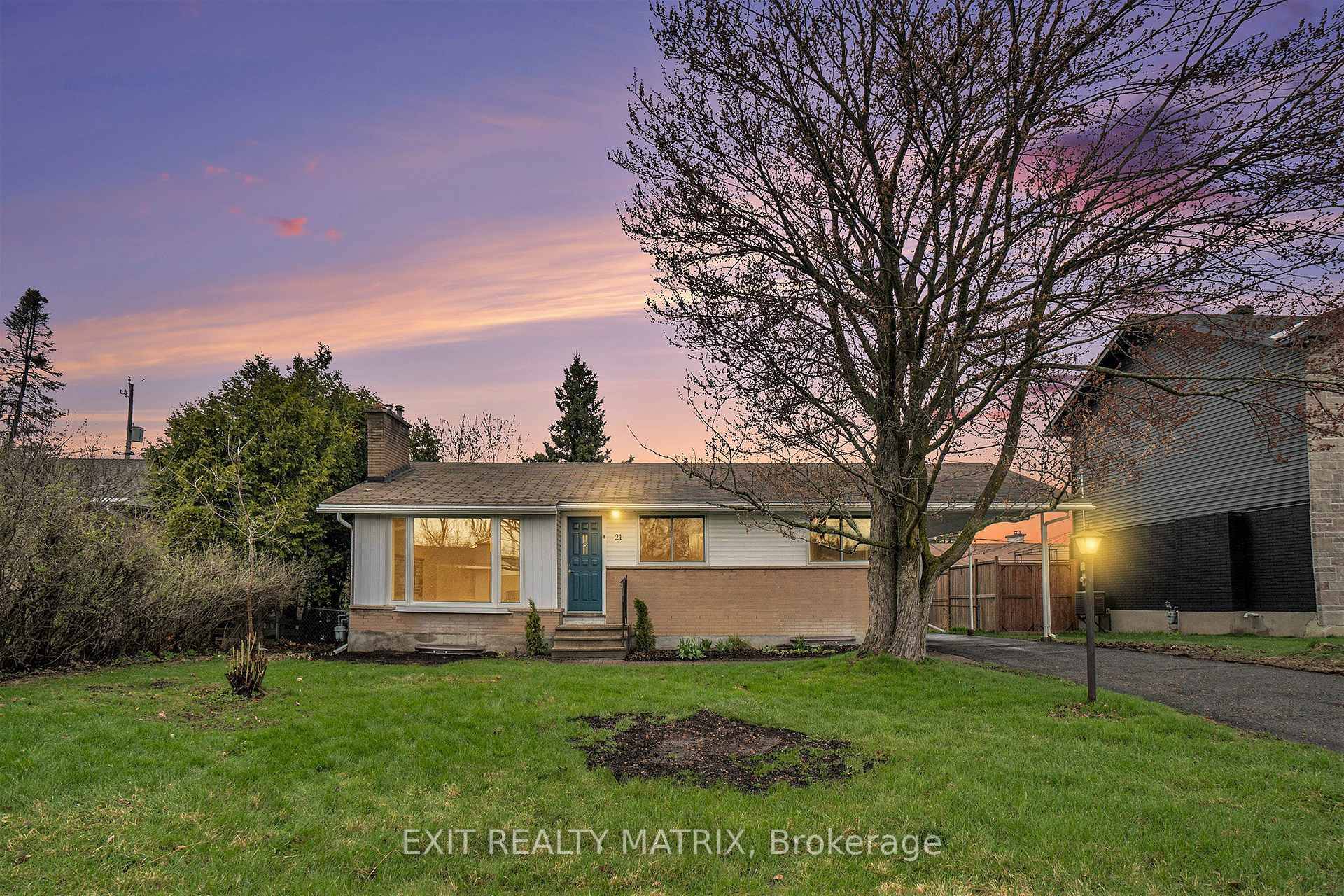 Freshly Renovated 3 Bed Main Level Apartment with All Utilities amp ; Internet Included !