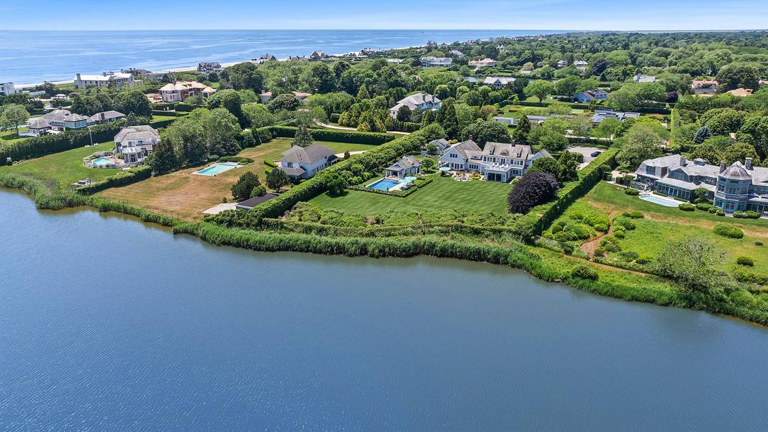 Pondfront 6 Bedroom Home with Oceanviews in Southampton Village