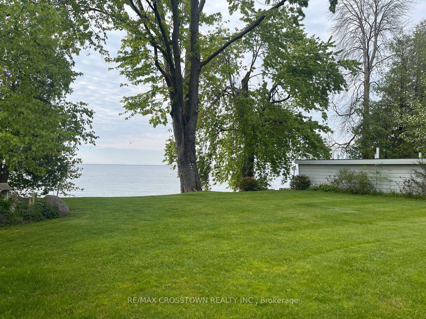 Opportunity Awaits. Discover the best of lakefront living with 100' of pristine, clear waterfront on one of Oro Medonte's most coveted streets.