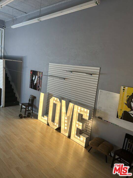 6511 Hollywood Blvd 1BR Hollywood Hills East La