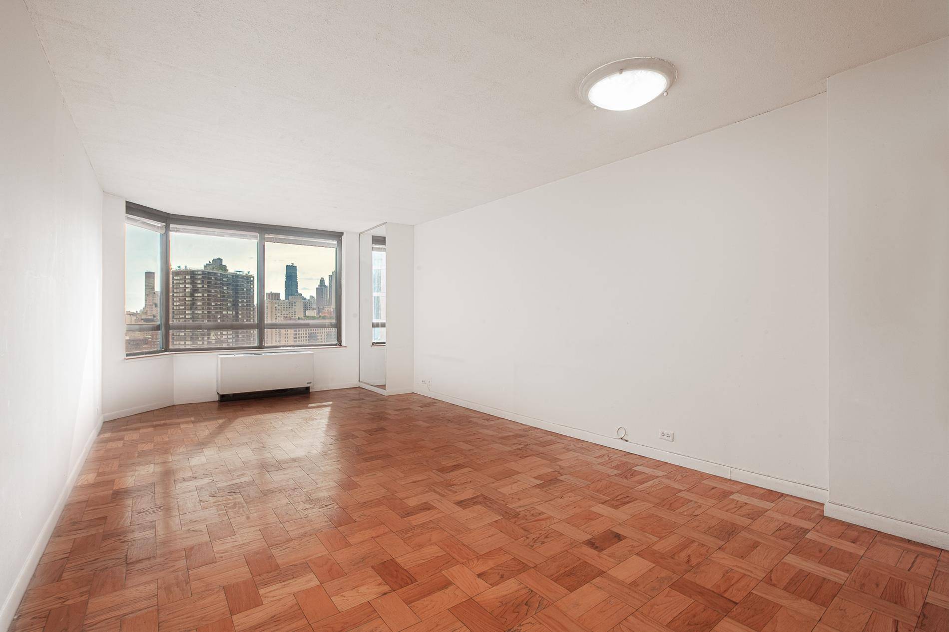 Free Amenities ! ! ! Sun flooded One bedroom with amazing UNOBSTRUCTED Park and the EMPIRE STATE Building views from every room.