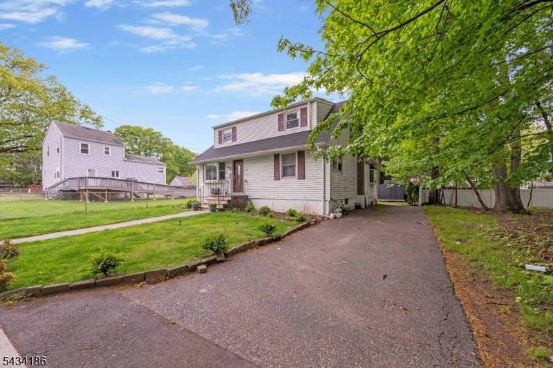 Welcome to 73 Davis Dr. !