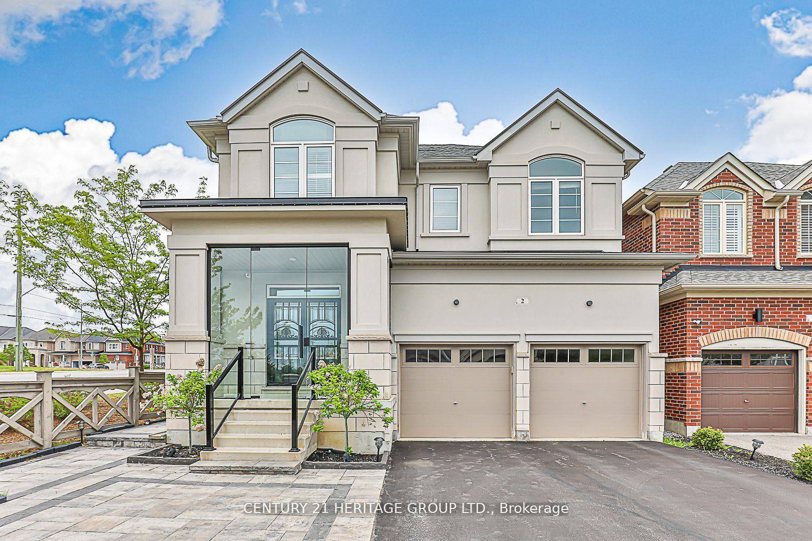 LA DOLCE VITA, very fair market value VTB available for qualified Buyer, is an amazing home at the end of a family friendly court.