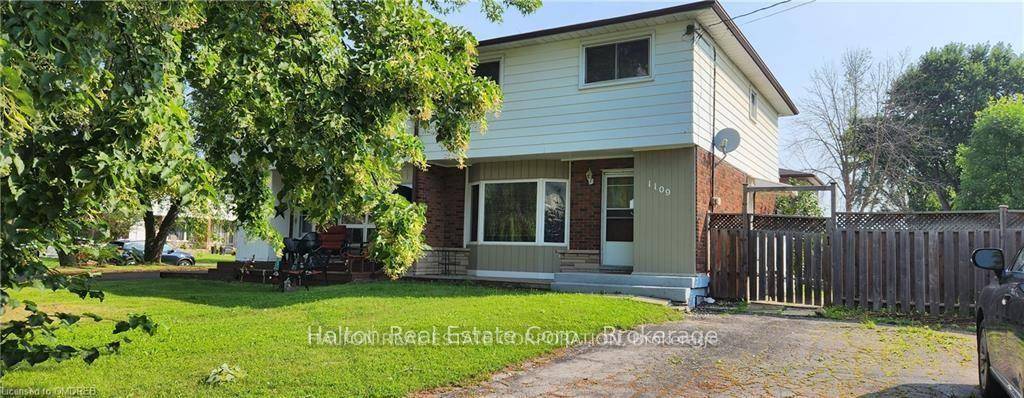 Semi detached the whole house including basement for rent.