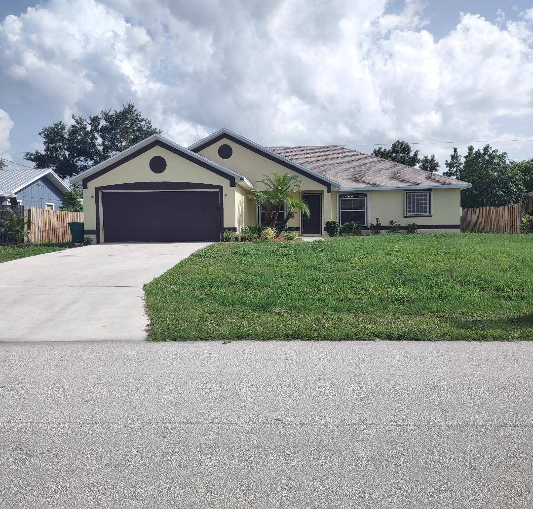 LOCATION, LOCATION ! ! ! RIGHT OFF GATLIN BOULEVARD, CLOSE TO ALL MAJOR HIGHWAYS, BANKS, RESTAURANTS, HOSPITAL, MET STADIUM, TRADITION, GROCERY STORES, ETC.
