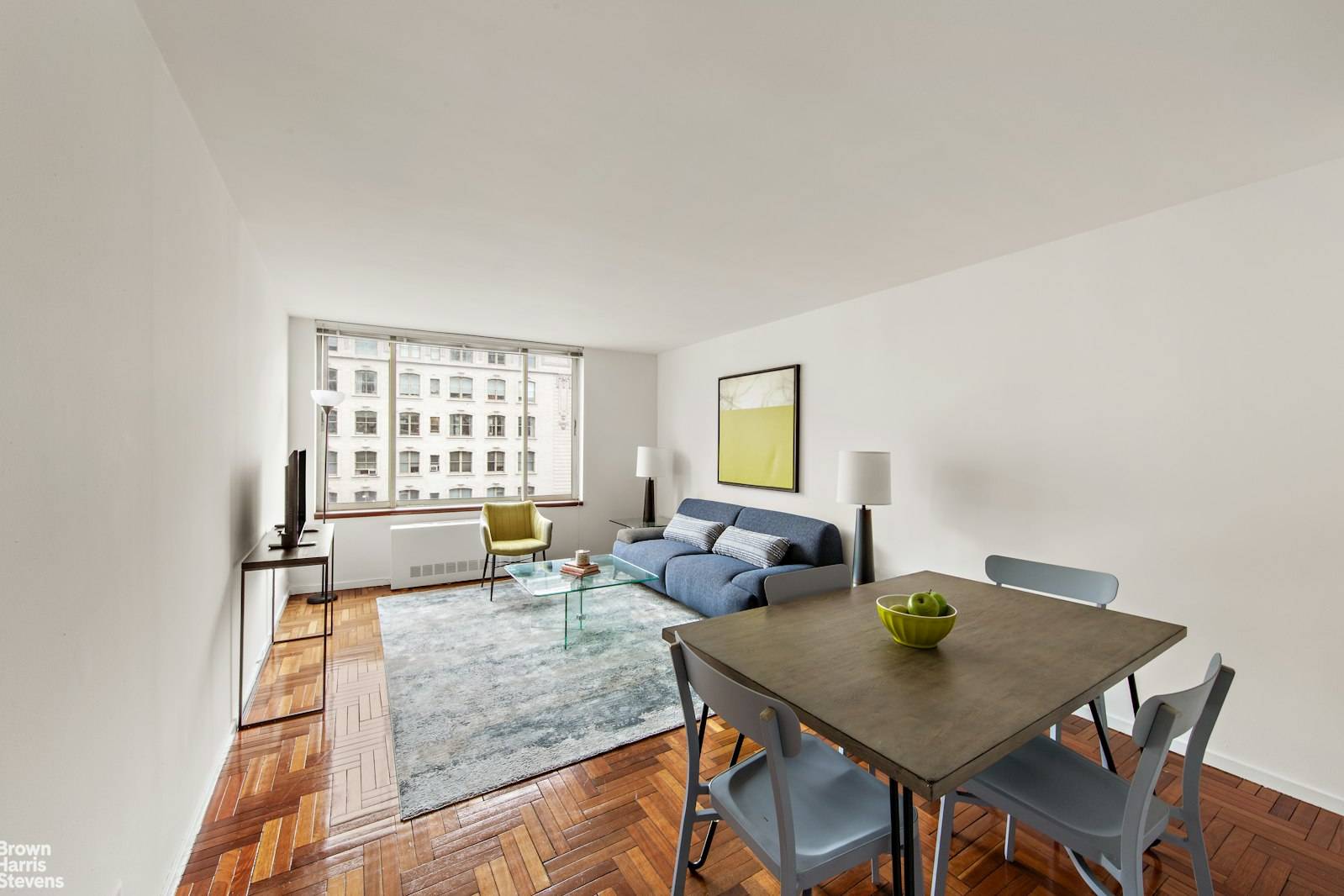 East facing, high floor, 1 bedroom, 1 bathroom with abundant light and views of the Broadway Mall and the UWS.