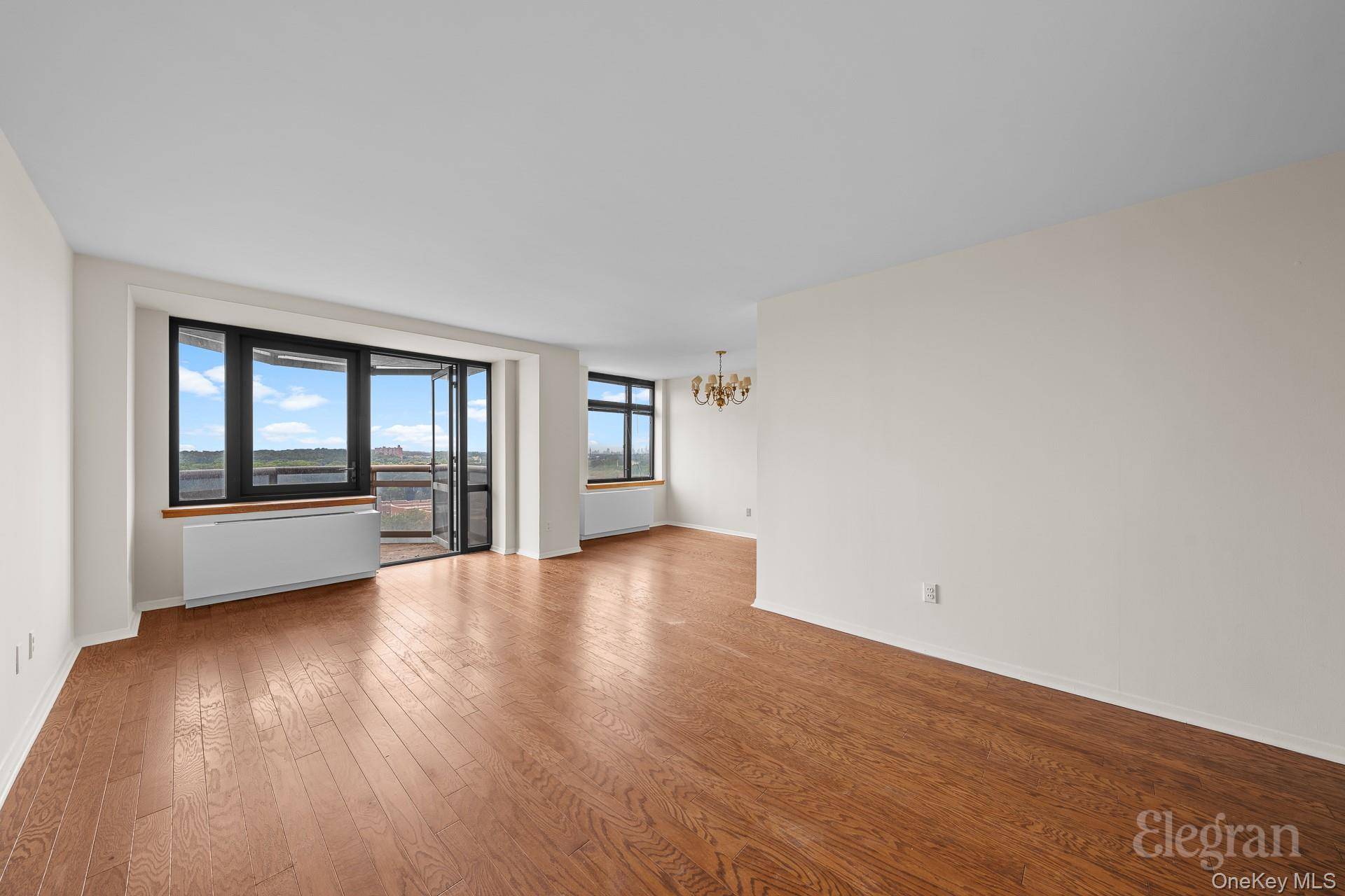 Welcome to 112 01 Queens Boulevard, Unit 16F A Place Where Comfort Meets Style Very well priced and featuring an oversized balcony with stunning city skyline views overlooking Forest Hills ...