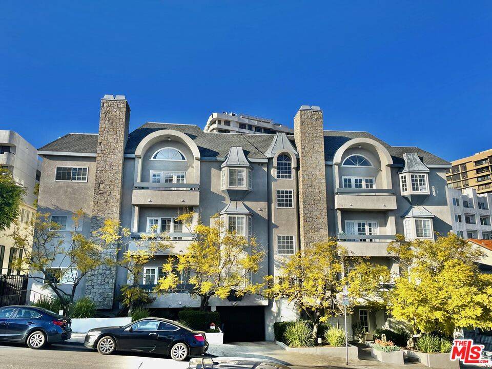 10627   Ashton Ave 2BR Westwood La