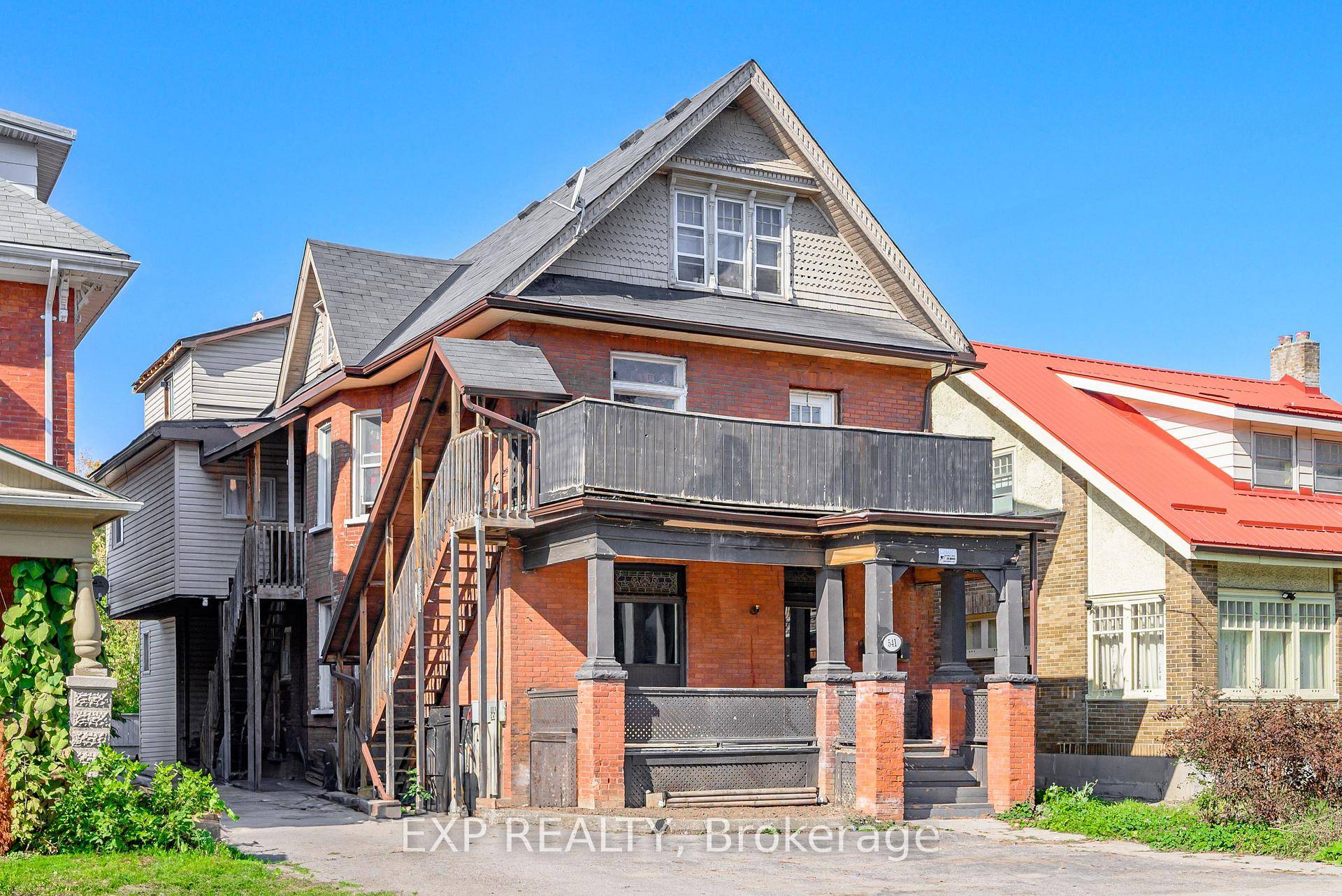 Located in the heart of Peterborough, this well positioned fourplex offers strong immediate cash flow supported by reliable tenants.