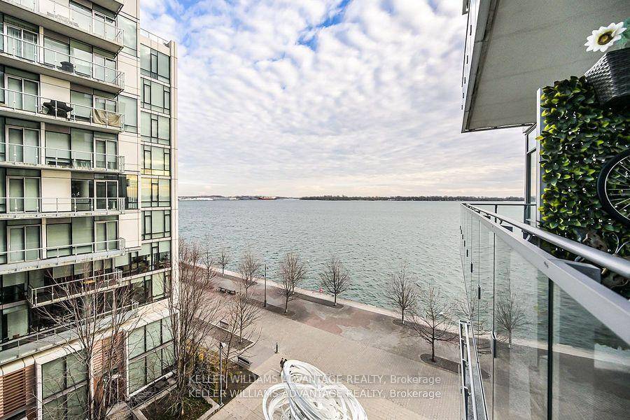 Experience luxury living in this stunning 3 bedroom, 3 bathroom condo at Pier 27, featuring breathtaking lake views wake up to spectacular sunrises over the water.