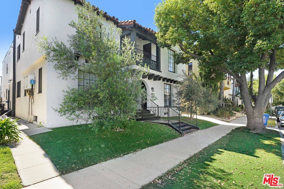 418  N Stanley Ave 2BR Hancock Park La
