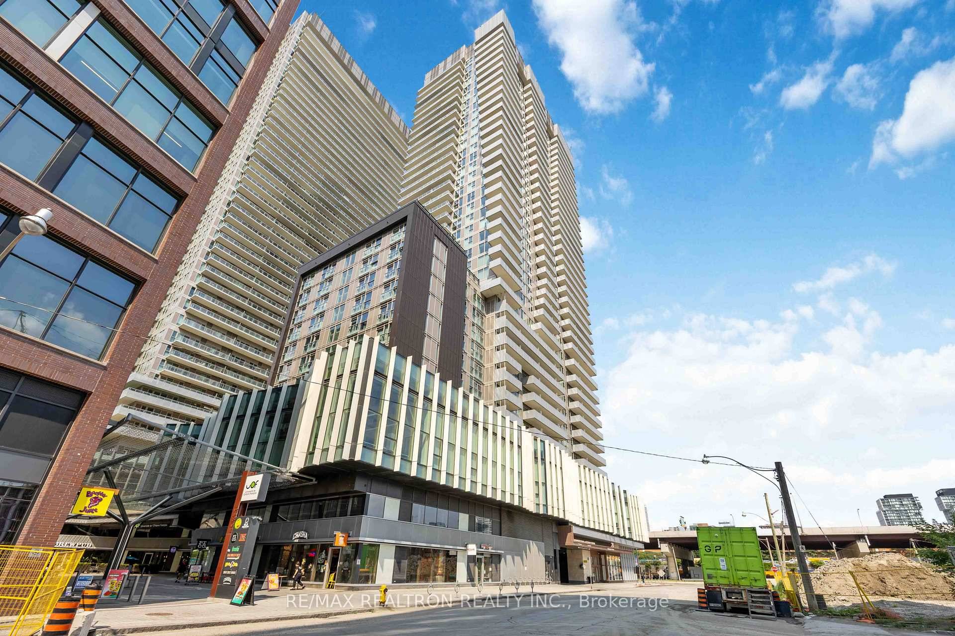 Embrace the best of waterfront living in this beautifully maintained 1 den condo, perfectly situated in one of the Toronto's most desirable lakeside communities.